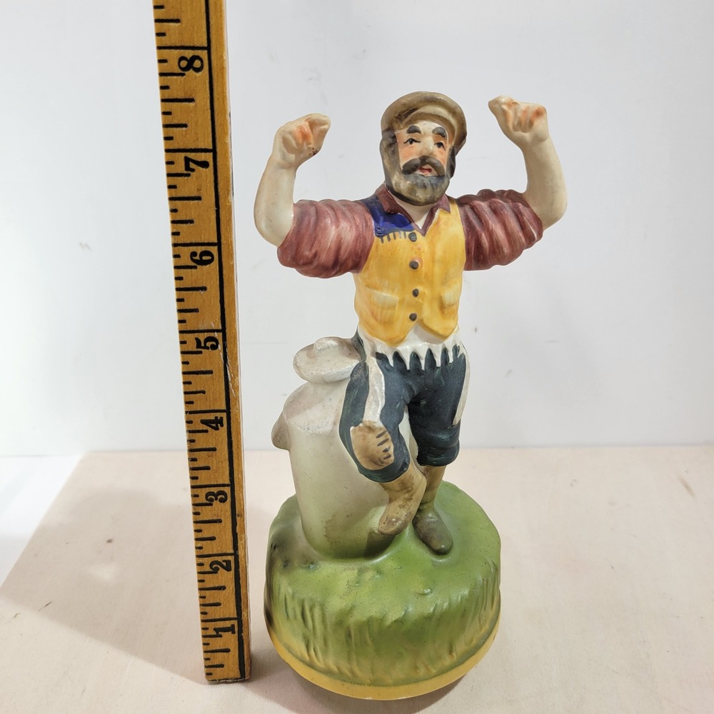 CMI Boston 1972 Porcelain Figurine Man with Milk Can Musical Movement - Picture 7 of 7
